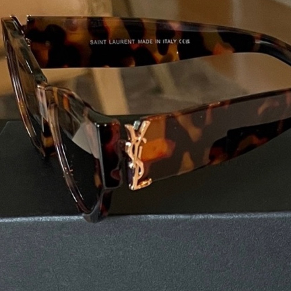 Saint Laurent Tortoiseshell Rectangular Sunglasses with Gold Accent - Picture 2 of 9